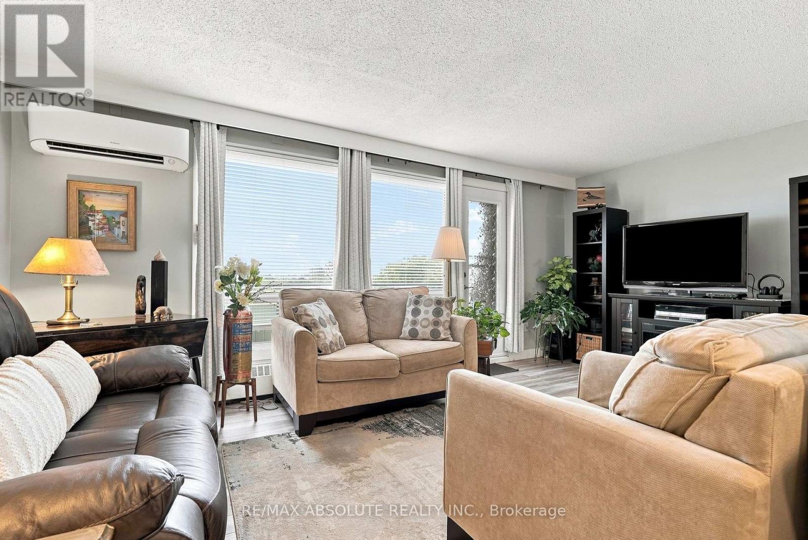 20 CHESTERTON DRIVE - Image 11