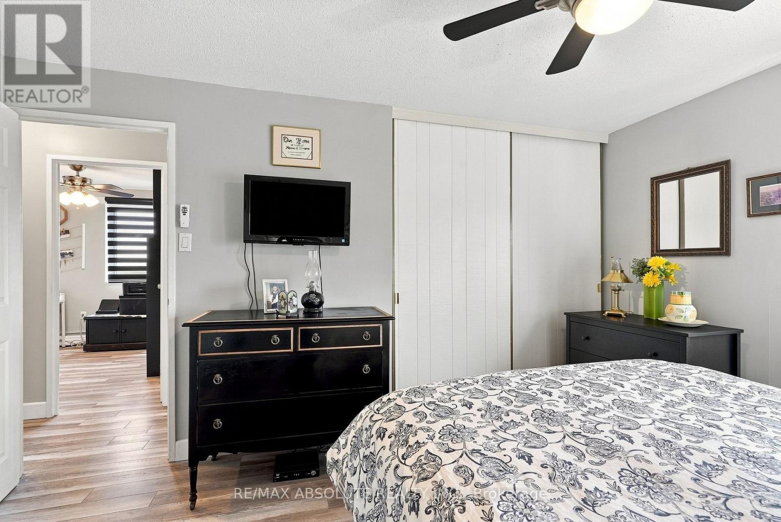 20 CHESTERTON DRIVE - Image 17