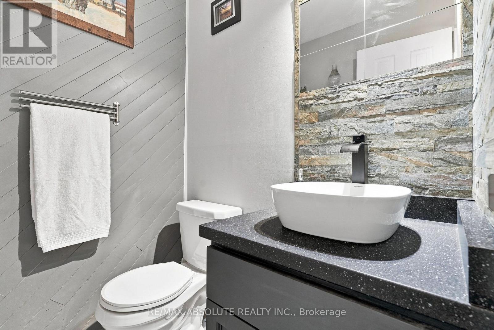 20 CHESTERTON DRIVE - Image 18