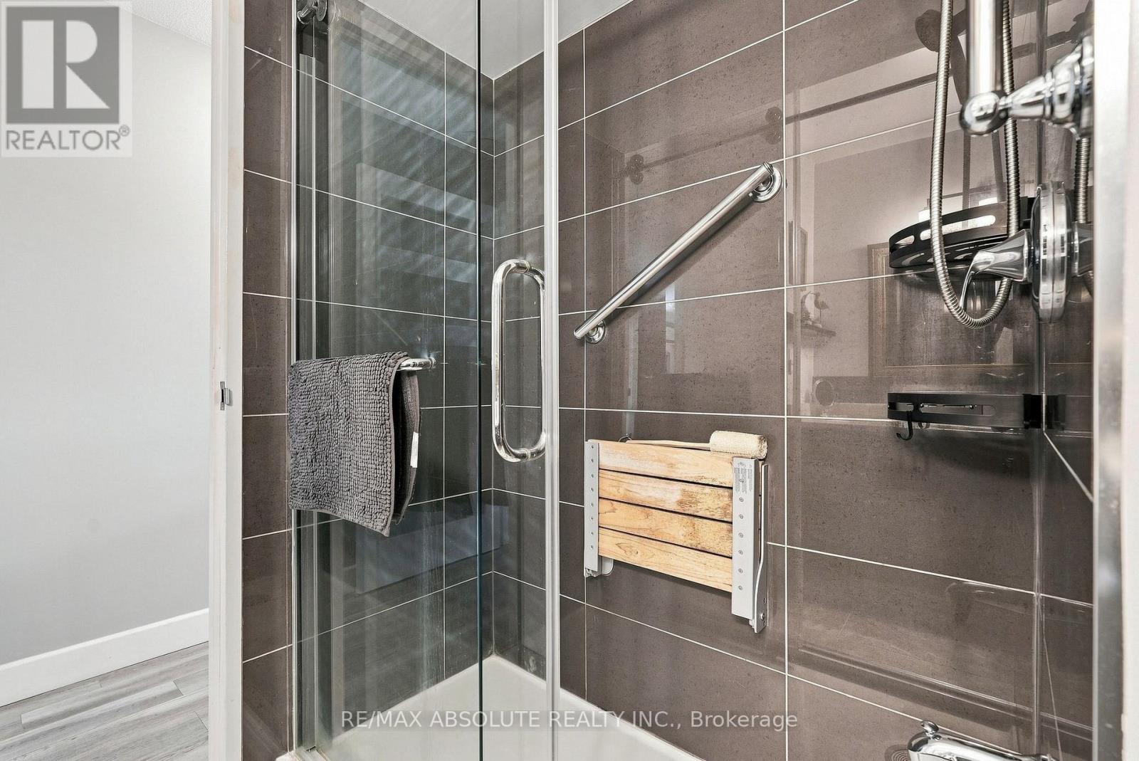 20 CHESTERTON DRIVE - Image 24