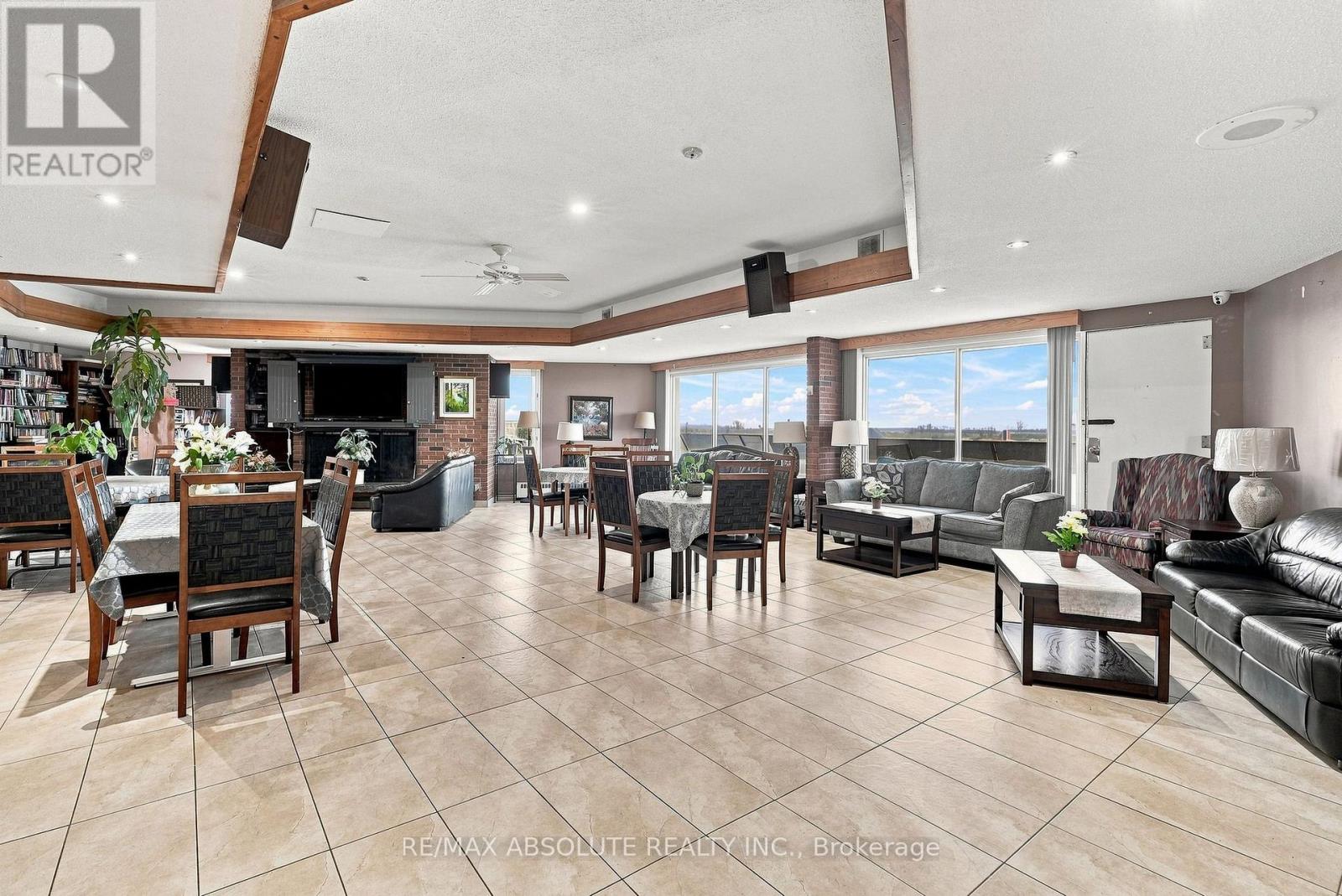 20 CHESTERTON DRIVE - Image 28