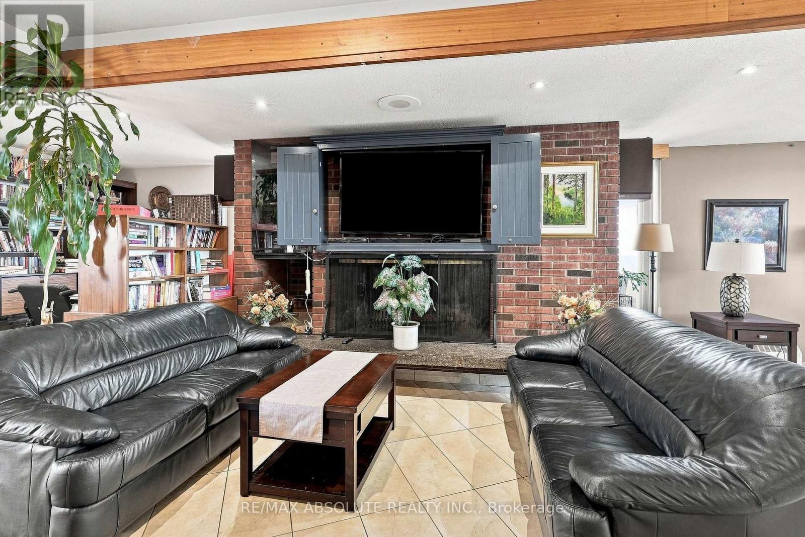 20 CHESTERTON DRIVE - Image 29