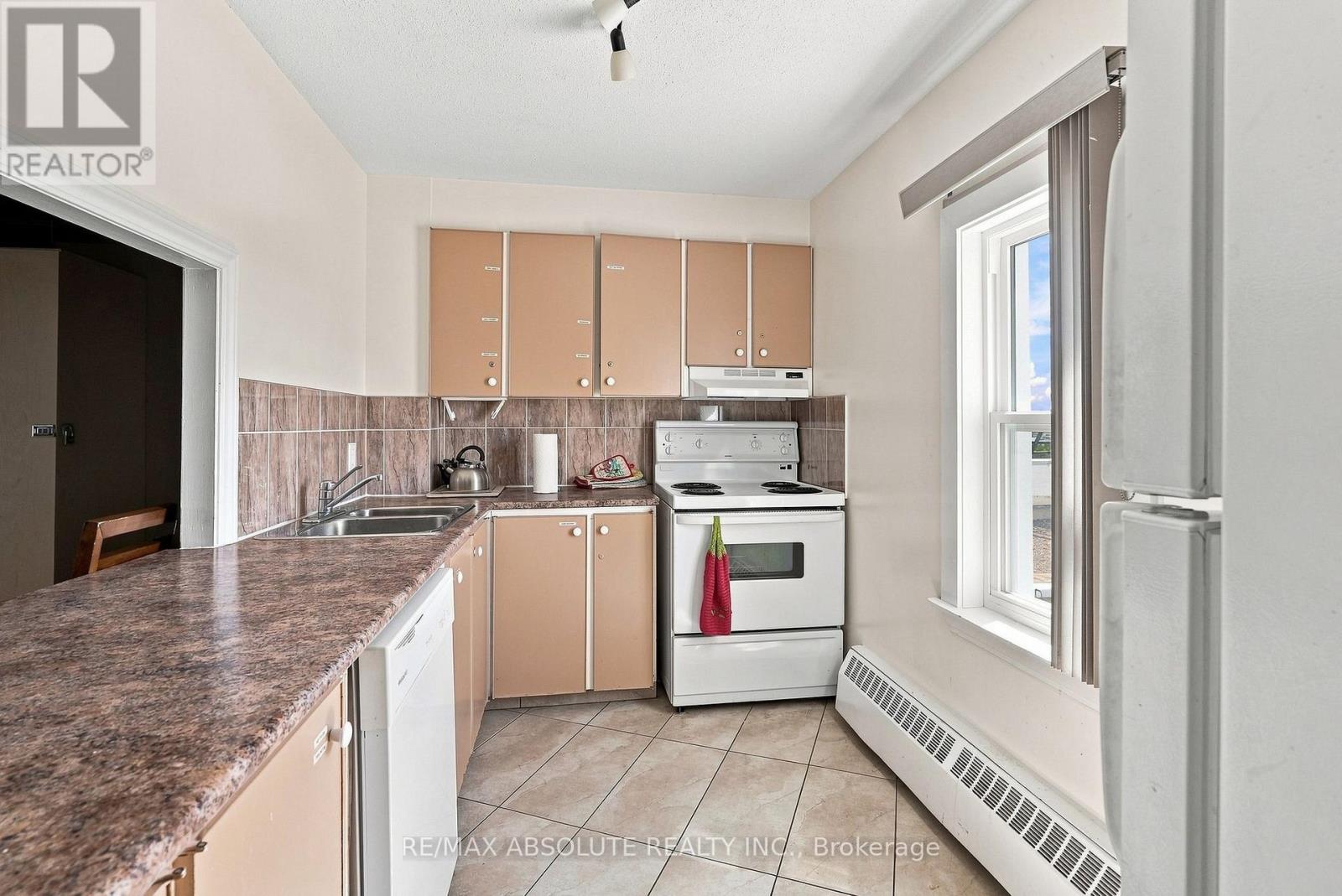 20 CHESTERTON DRIVE - Image 30