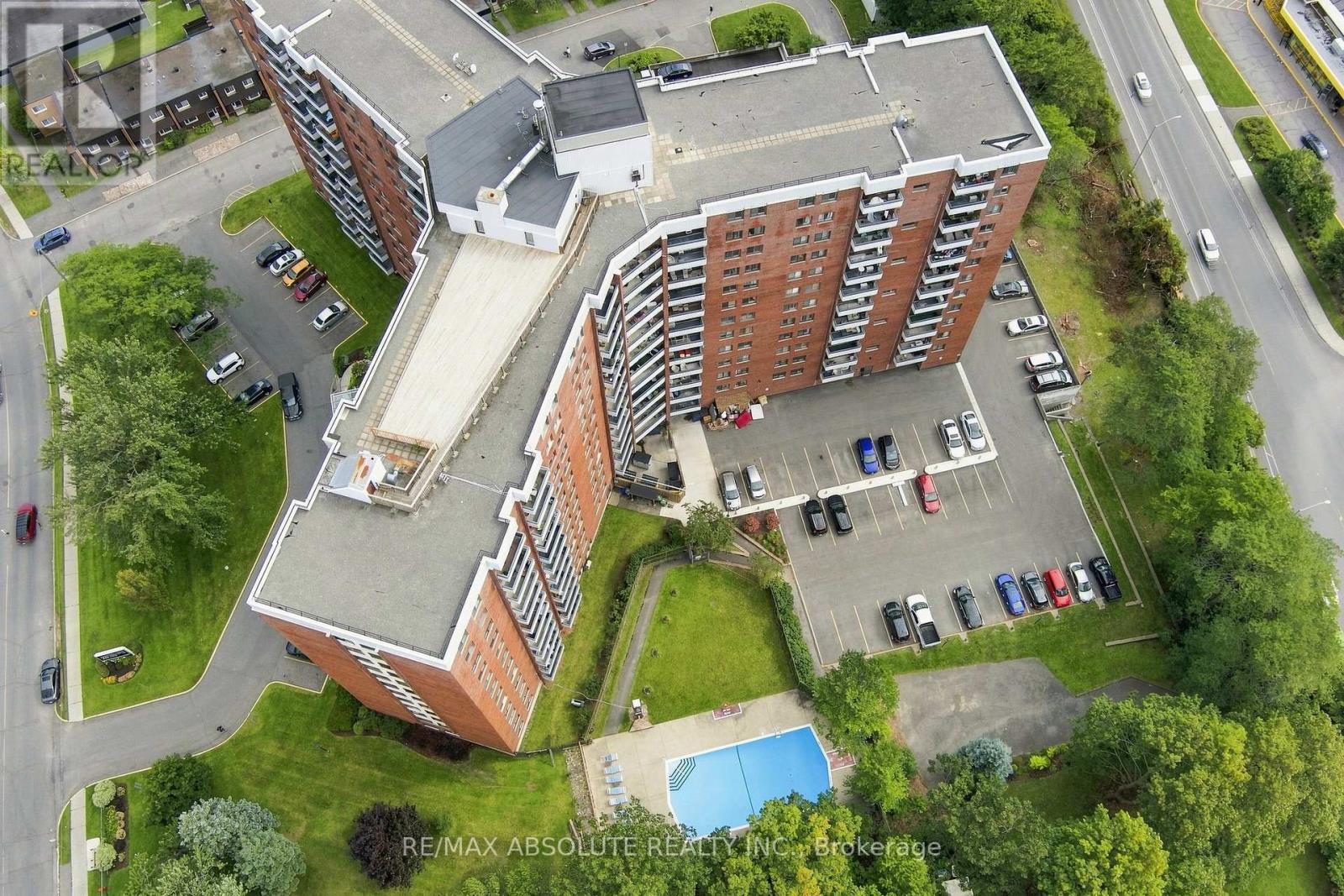 20 CHESTERTON DRIVE - Image 39