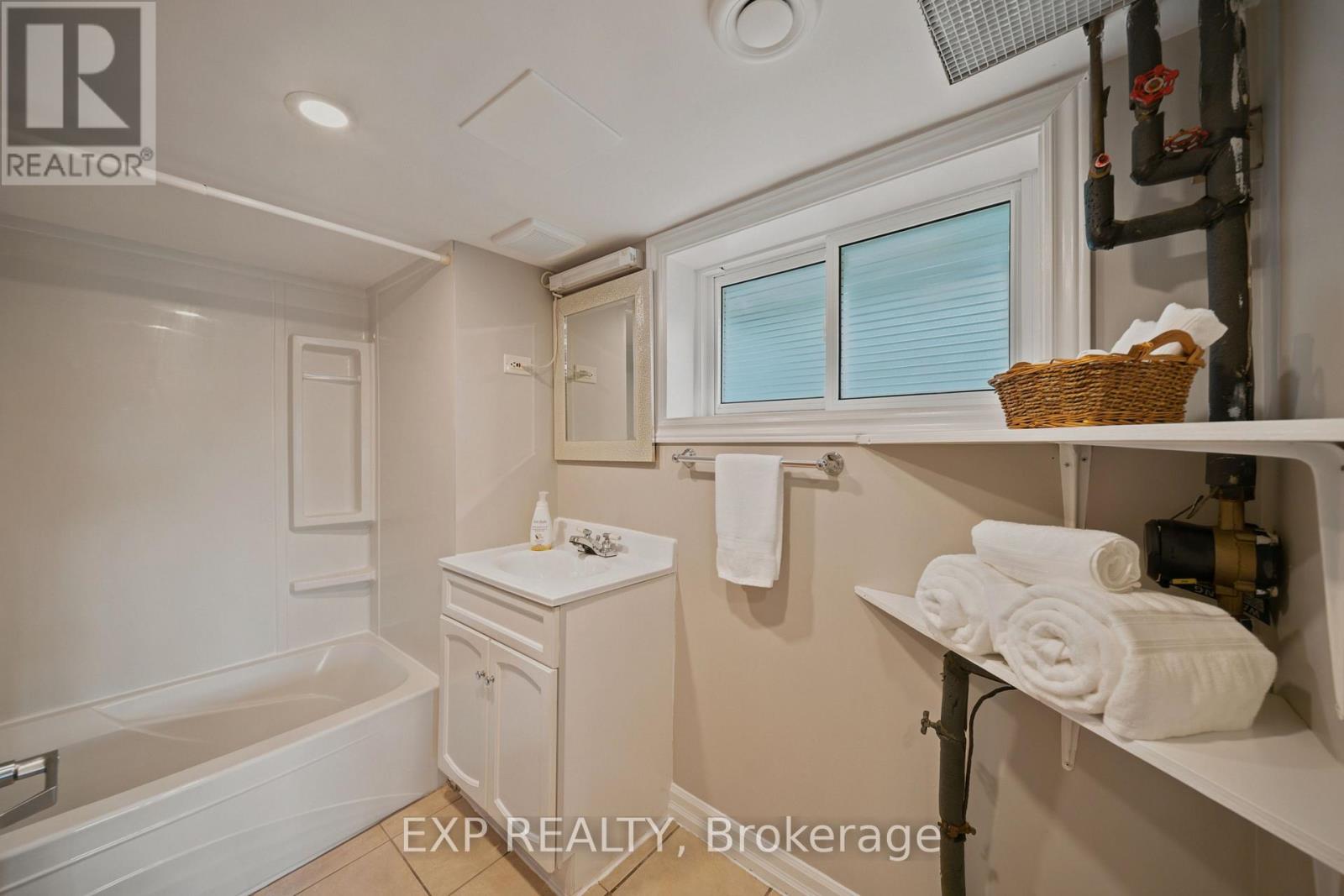 3460 ST JOSEPH BOULEVARD - Image 30