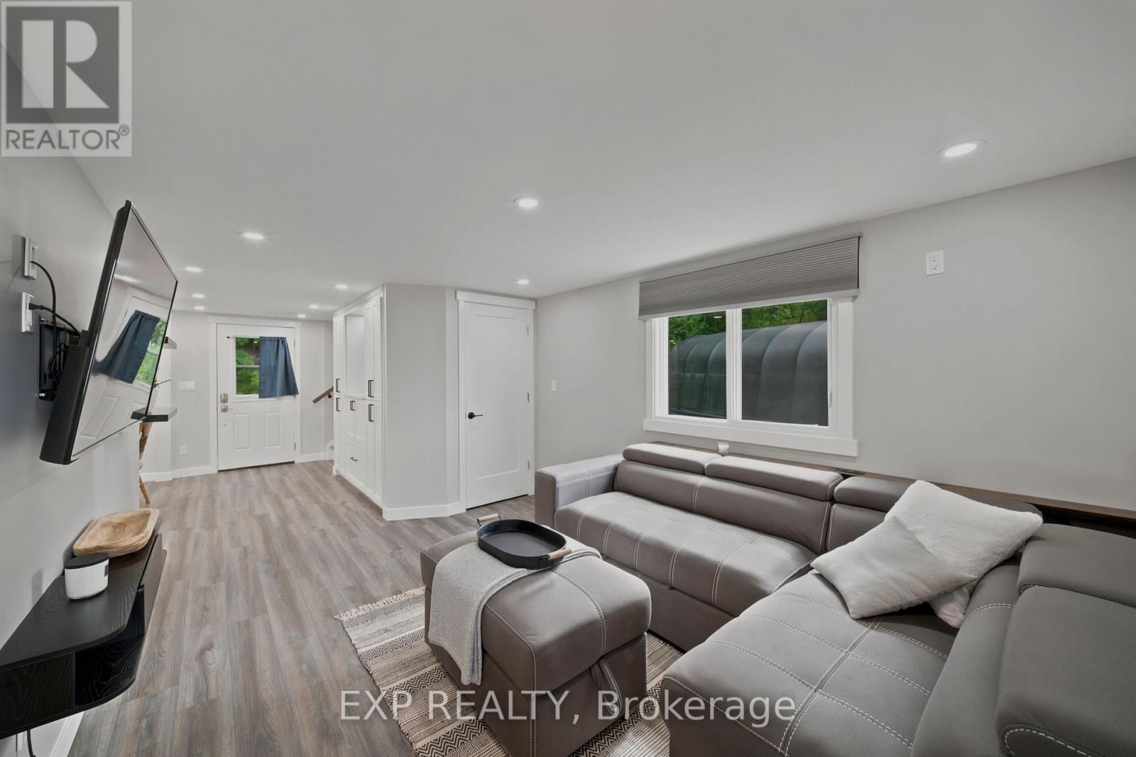 3460 ST JOSEPH BOULEVARD - Image 9