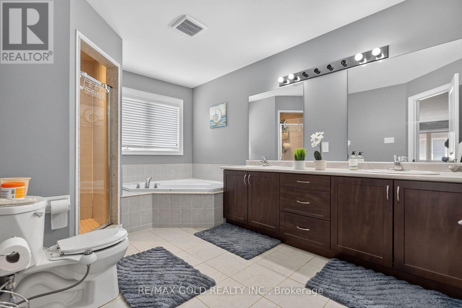 11 JONES STREET - Image 18
