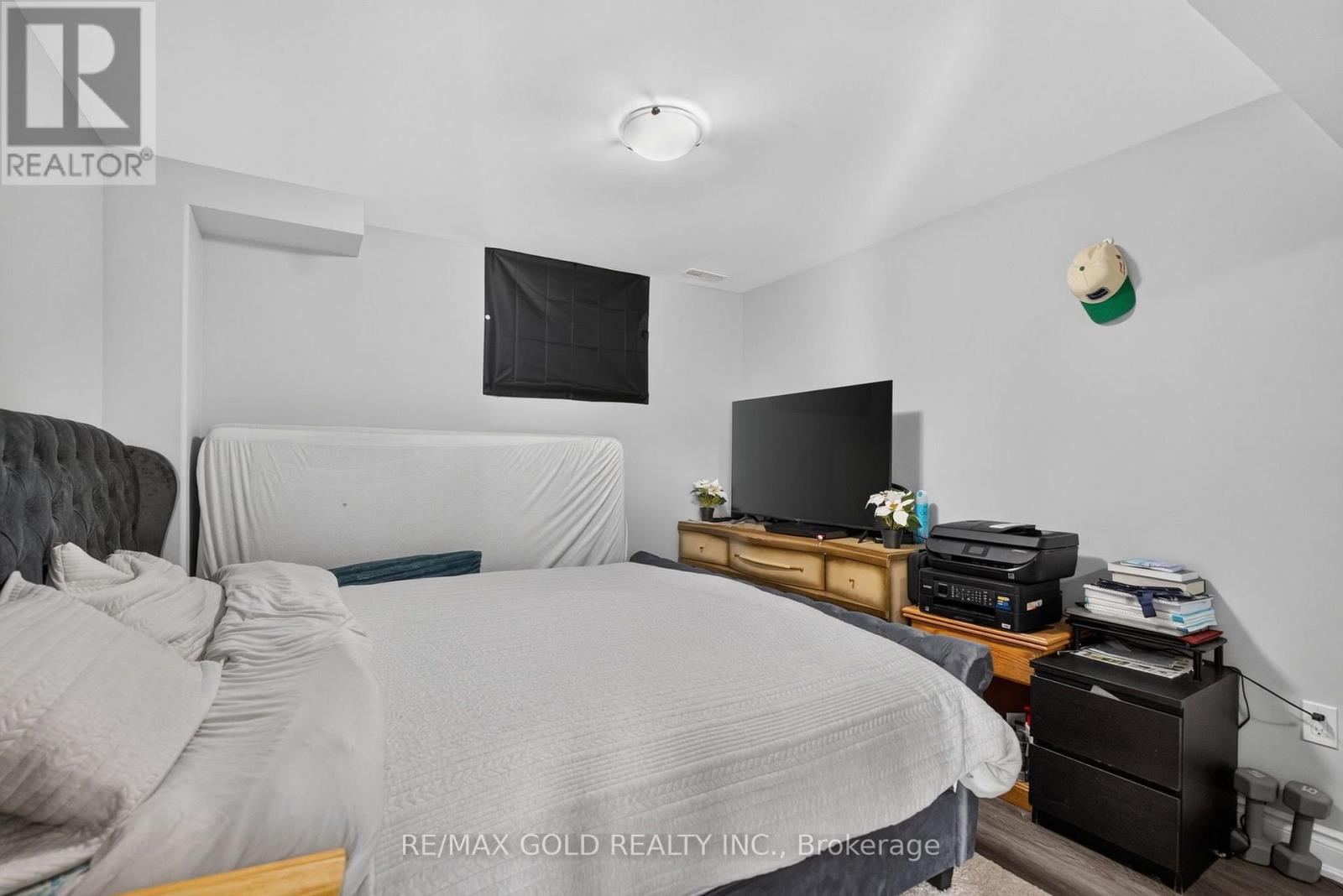 11 JONES STREET - Image 31