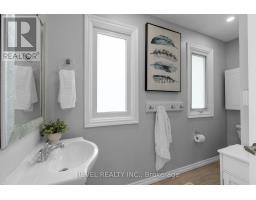 7 Penton Drive, Barrie, ON L4N7A3 Photo 22