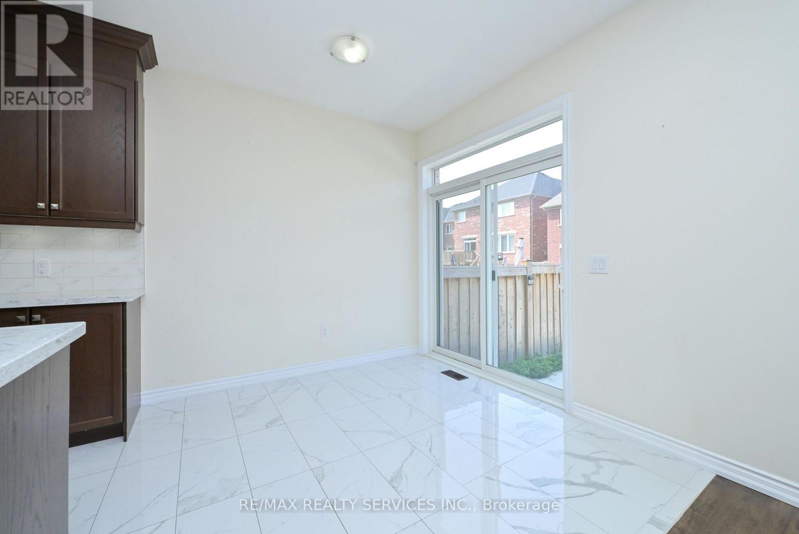 64 MAPLE CIDER STREET - Image 16