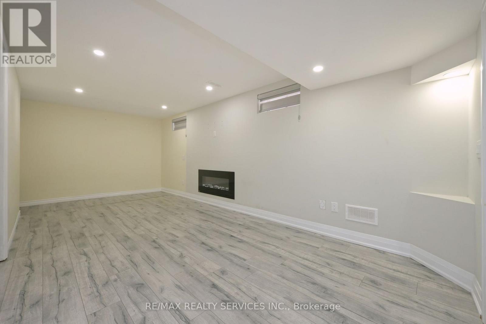 64 MAPLE CIDER STREET - Image 34