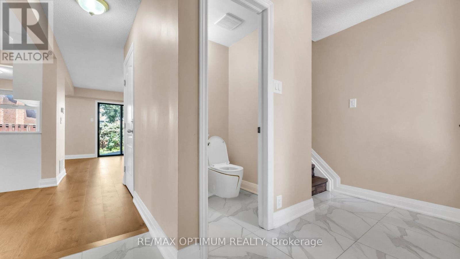 4 LAWNVIEW COURT - 15
