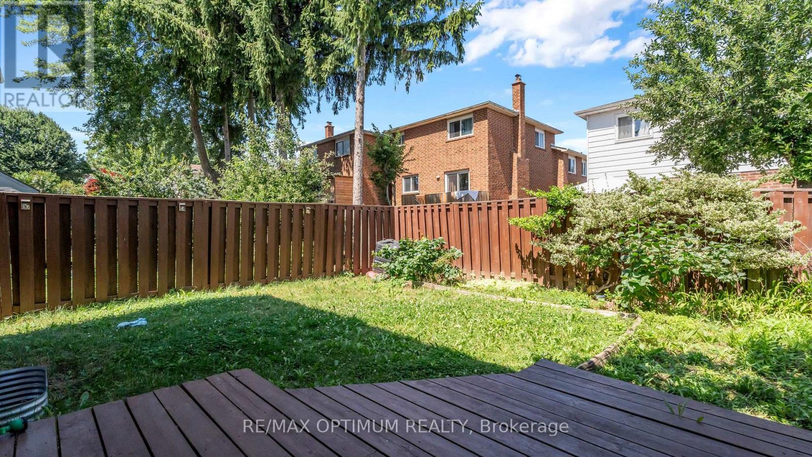4 LAWNVIEW COURT - 46