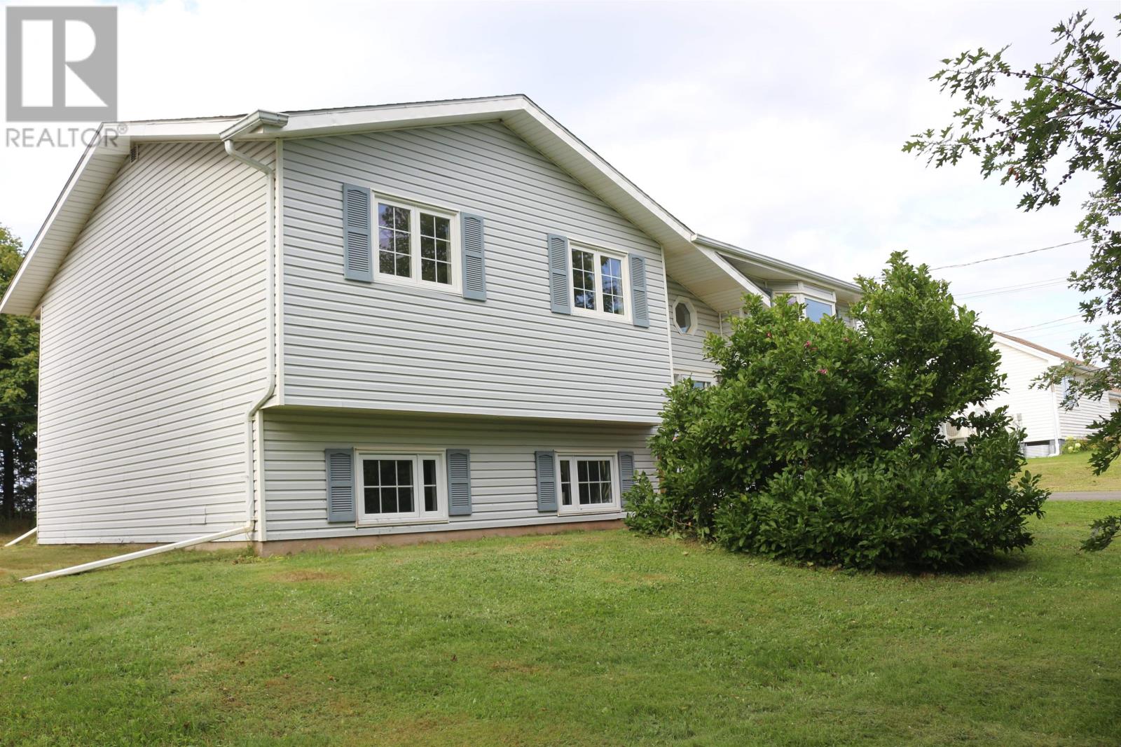 33 Amanda Drive - 3