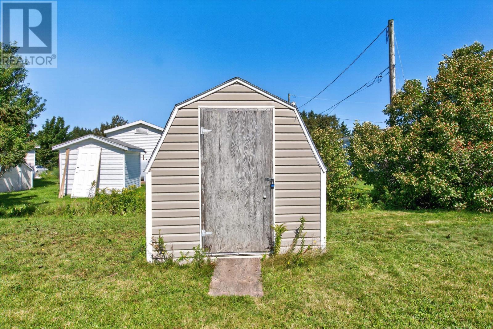 741 Starling Street - Image 32