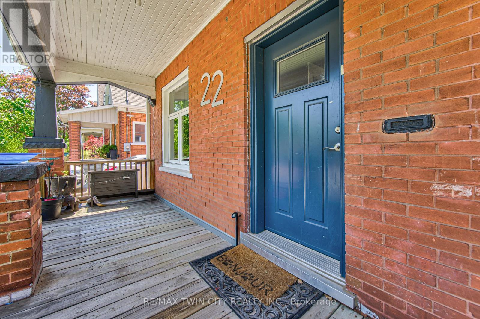 22 HERLAN AVENUE - Image 5