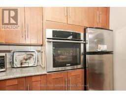 Bedroom 2 - 107 Glencliffe Court, Kitchener, ON N2B3X1 Photo 11