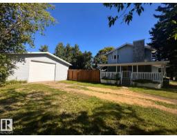 Bedroom 3 - 9828 110 St, Westlock, AB T7P1P6 Photo 7