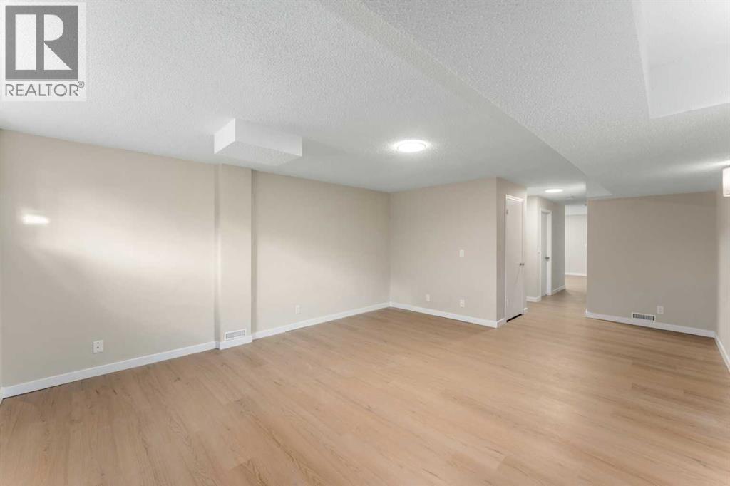 7609 36 Avenue NW - Image 40