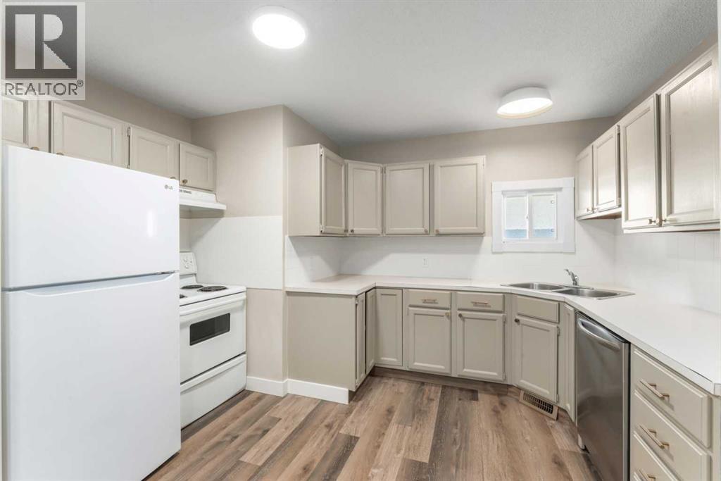7609 36 Avenue NW - Image 18