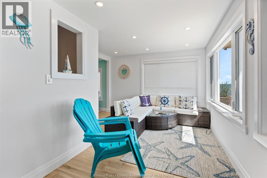 853 LAWRENCE AVENUE - Image 11