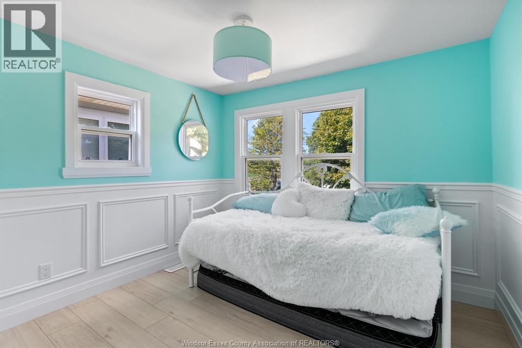 853 LAWRENCE AVENUE - Image 17
