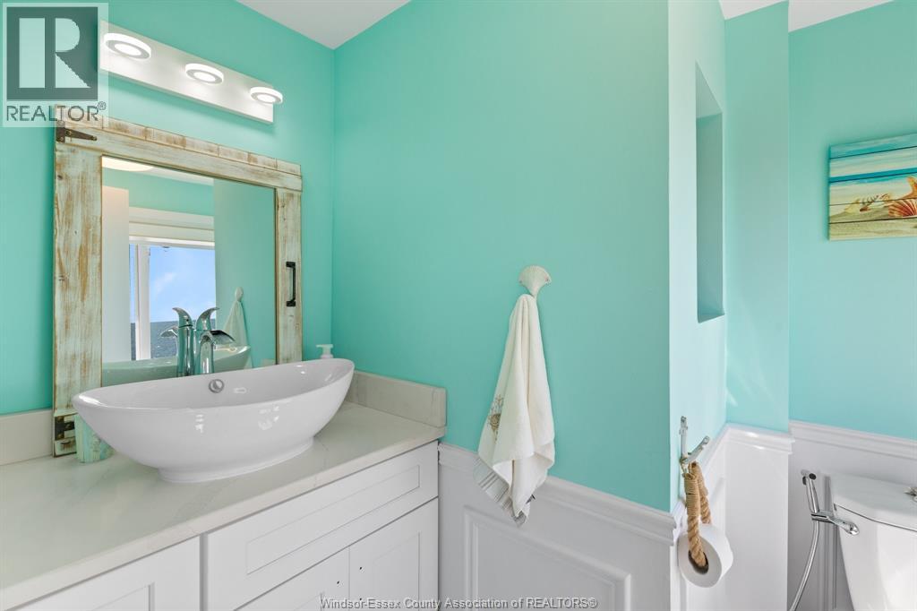 853 LAWRENCE AVENUE - Image 19