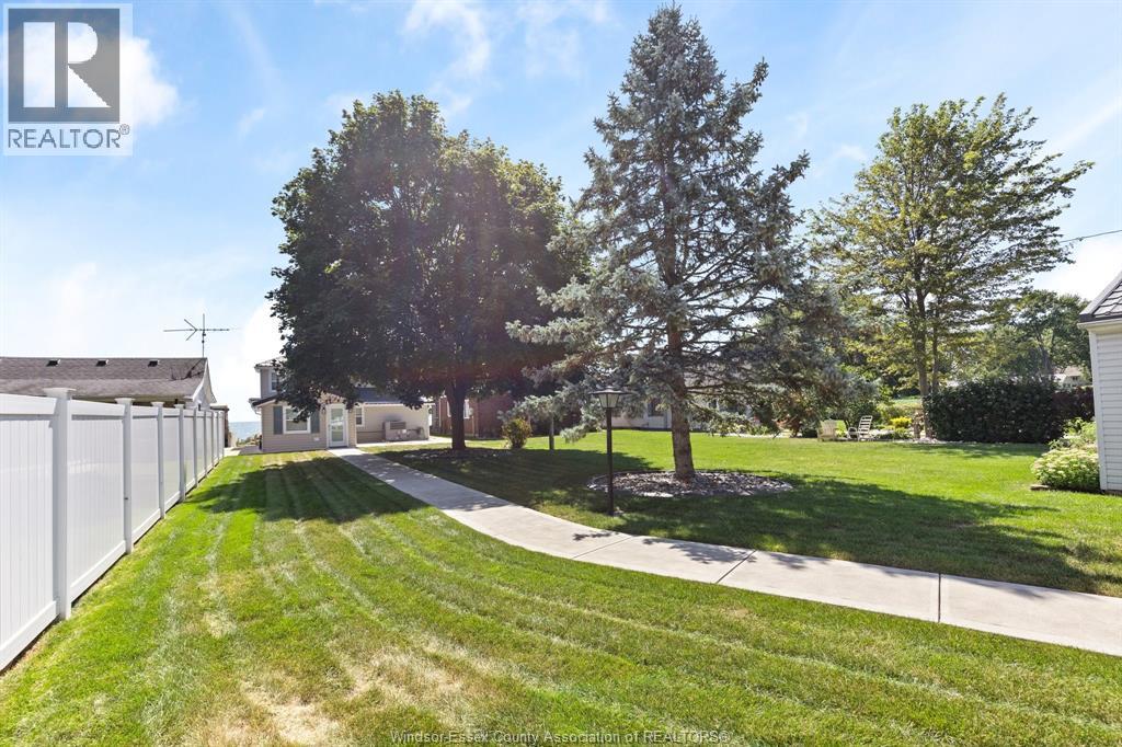 853 LAWRENCE AVENUE - Image 28