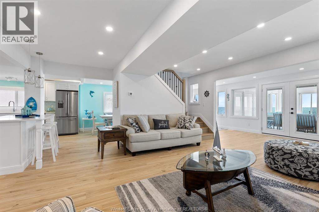 853 LAWRENCE AVENUE - Image 9
