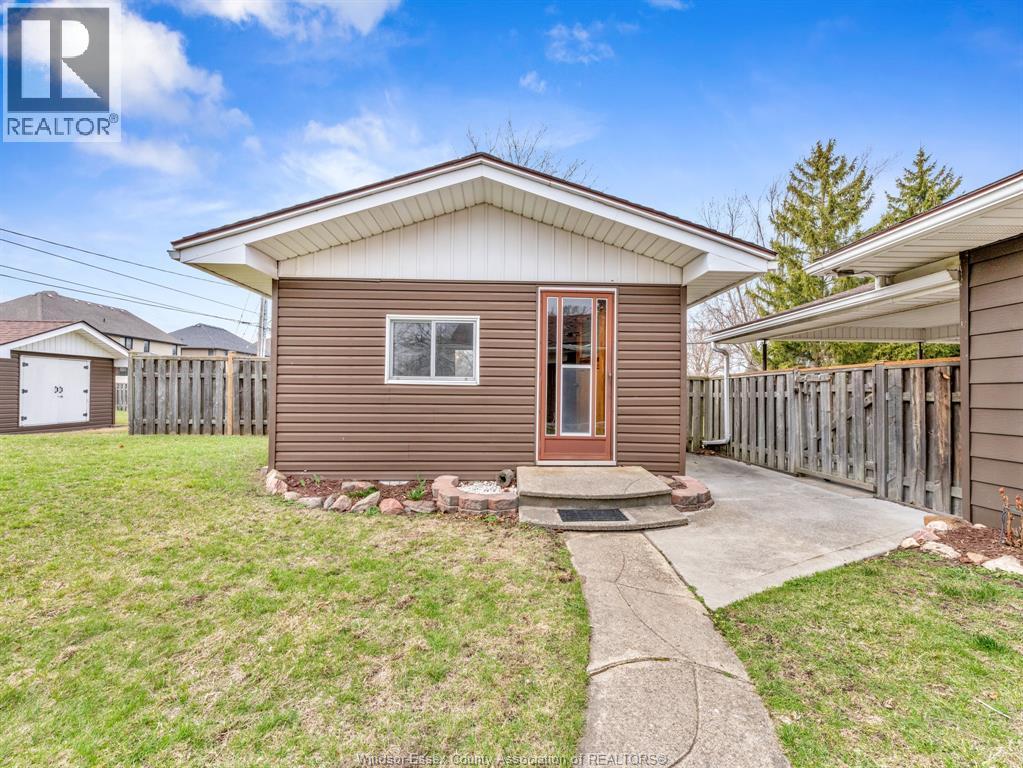 180 ELSWORTH - 19
