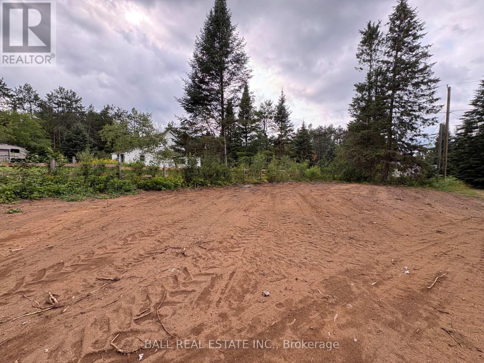 0 The Avenue, Kawartha Lakes (Kinmount), Ontario, K0M2A0, Kawartha Lakes (Kinmount), Ontario — photo 3 of 5