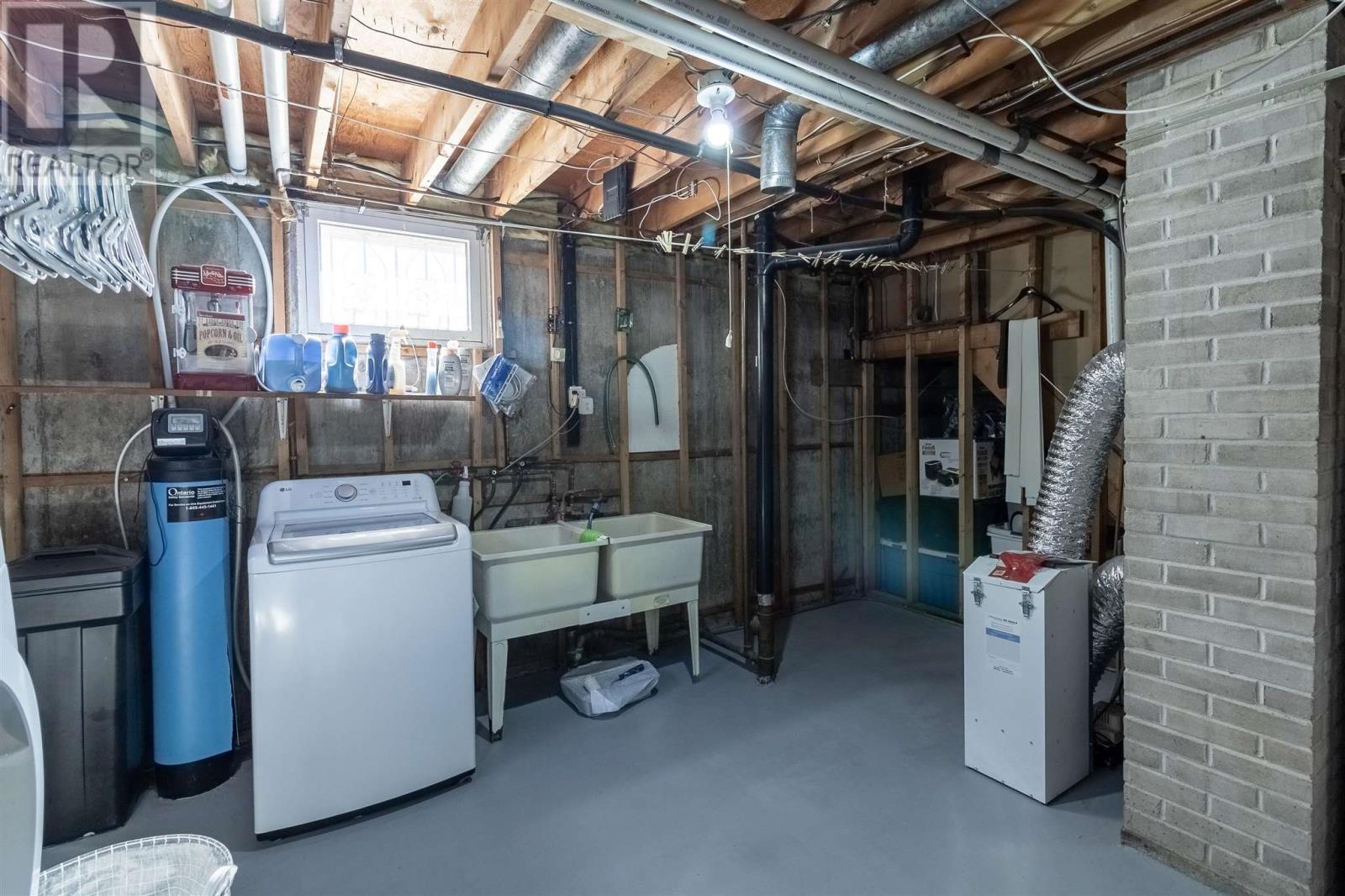 636 Cooper ST - Image 25