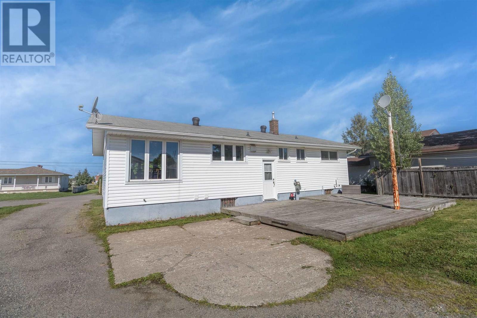 636 Cooper ST - Image 34