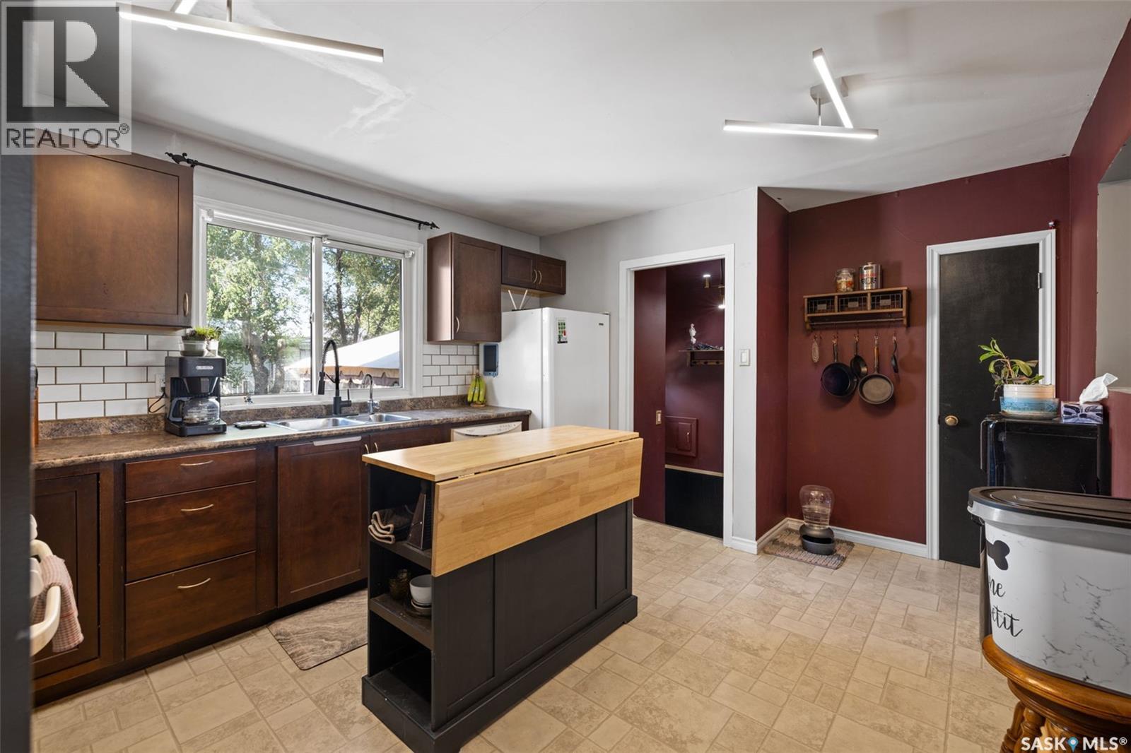 520 Montague STREET - Image 14