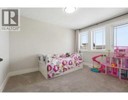74 Alpine Gardens SW - photo 32