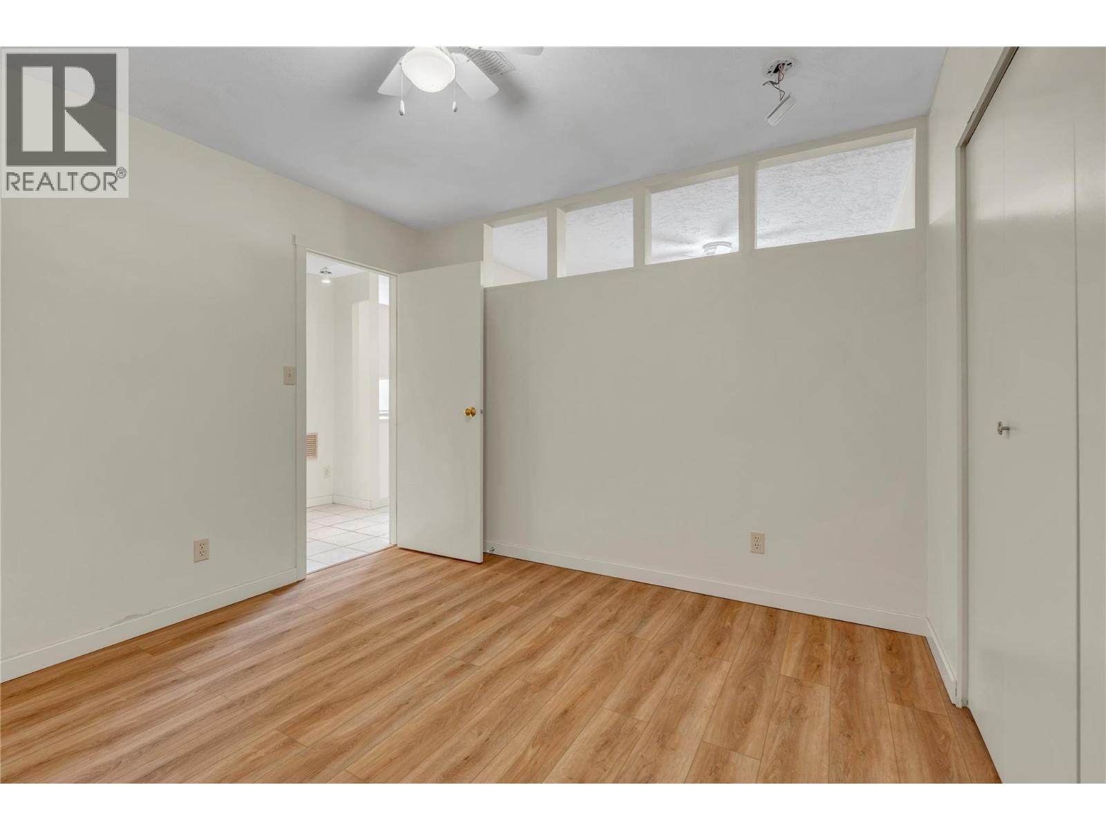 158 Glen Place - 32