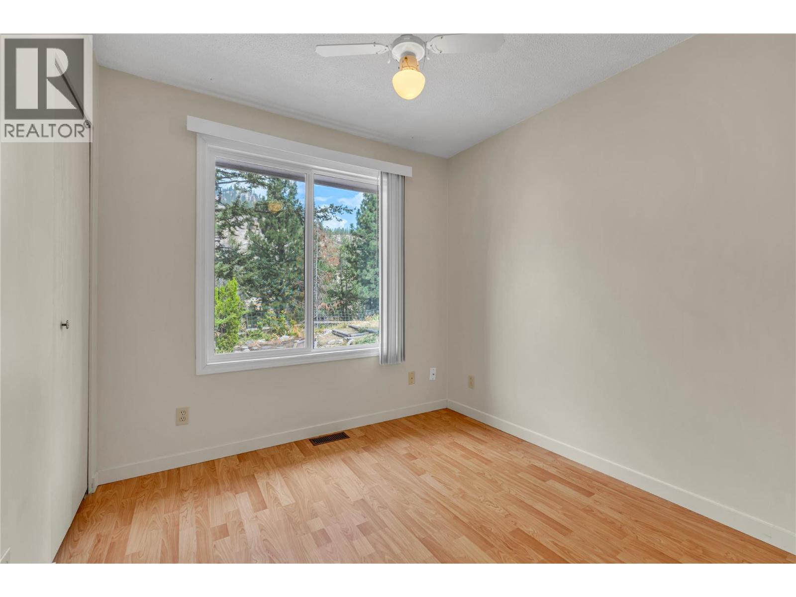  158 Glen Place Other, Penticton