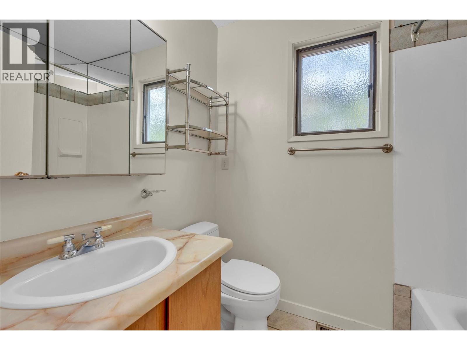  158 Glen Place Other, Penticton