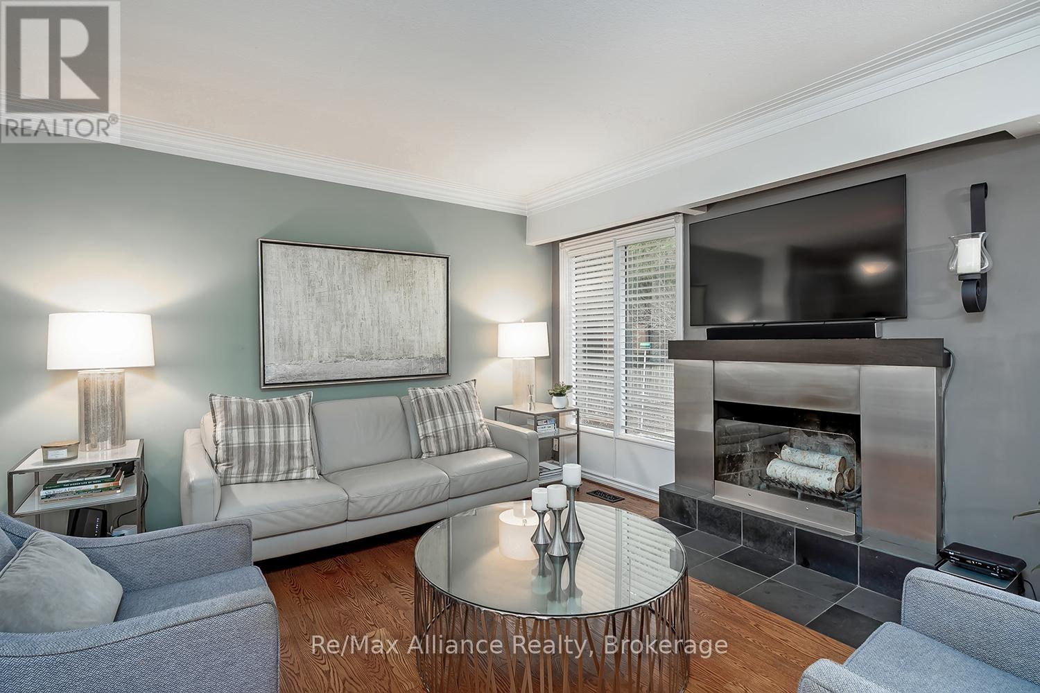 183 WESTMINSTER DRIVE - 19