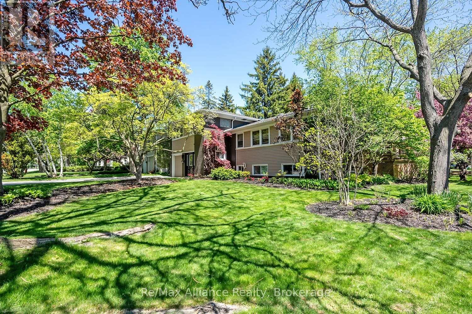 183 WESTMINSTER DRIVE - 2