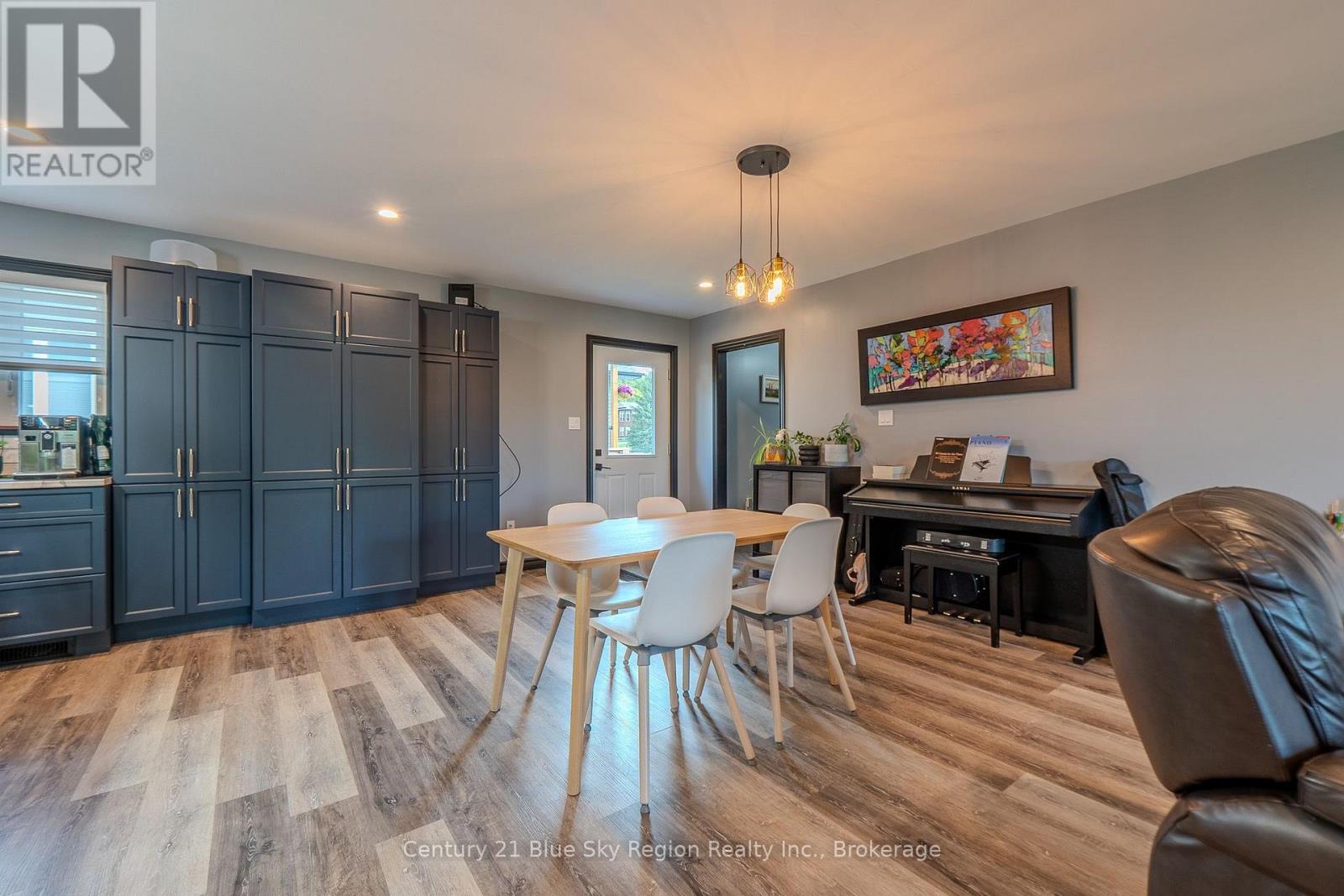 39 TUPPER DRIVE - 10