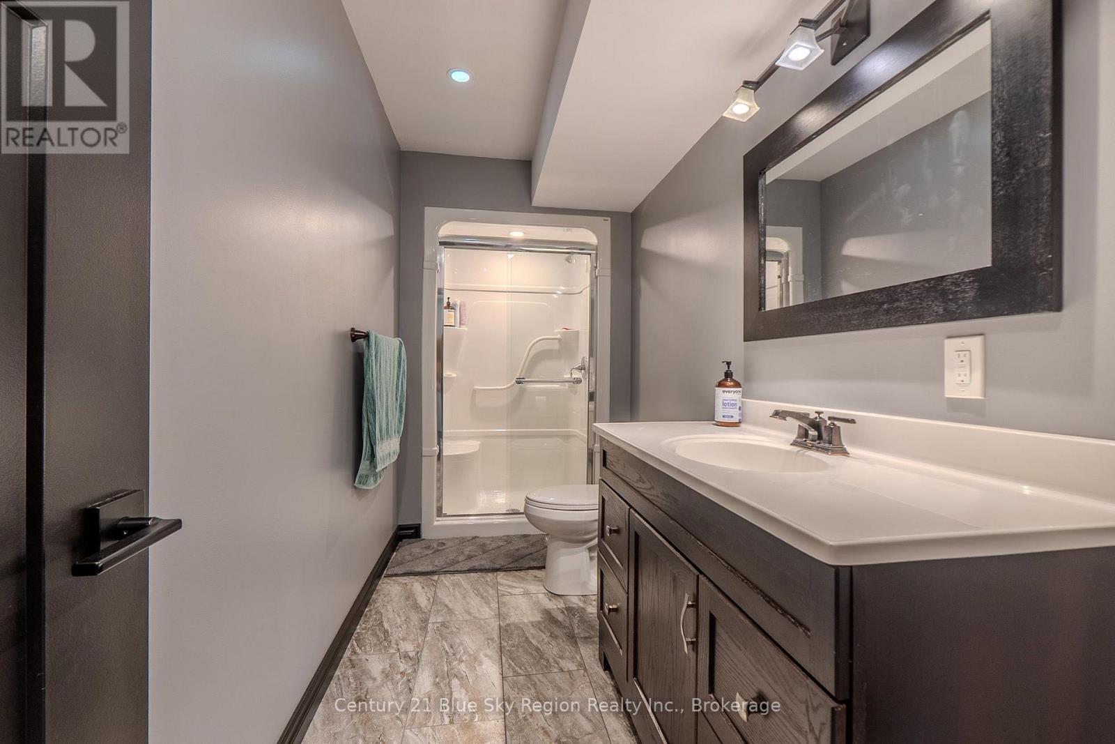 39 TUPPER DRIVE - 36