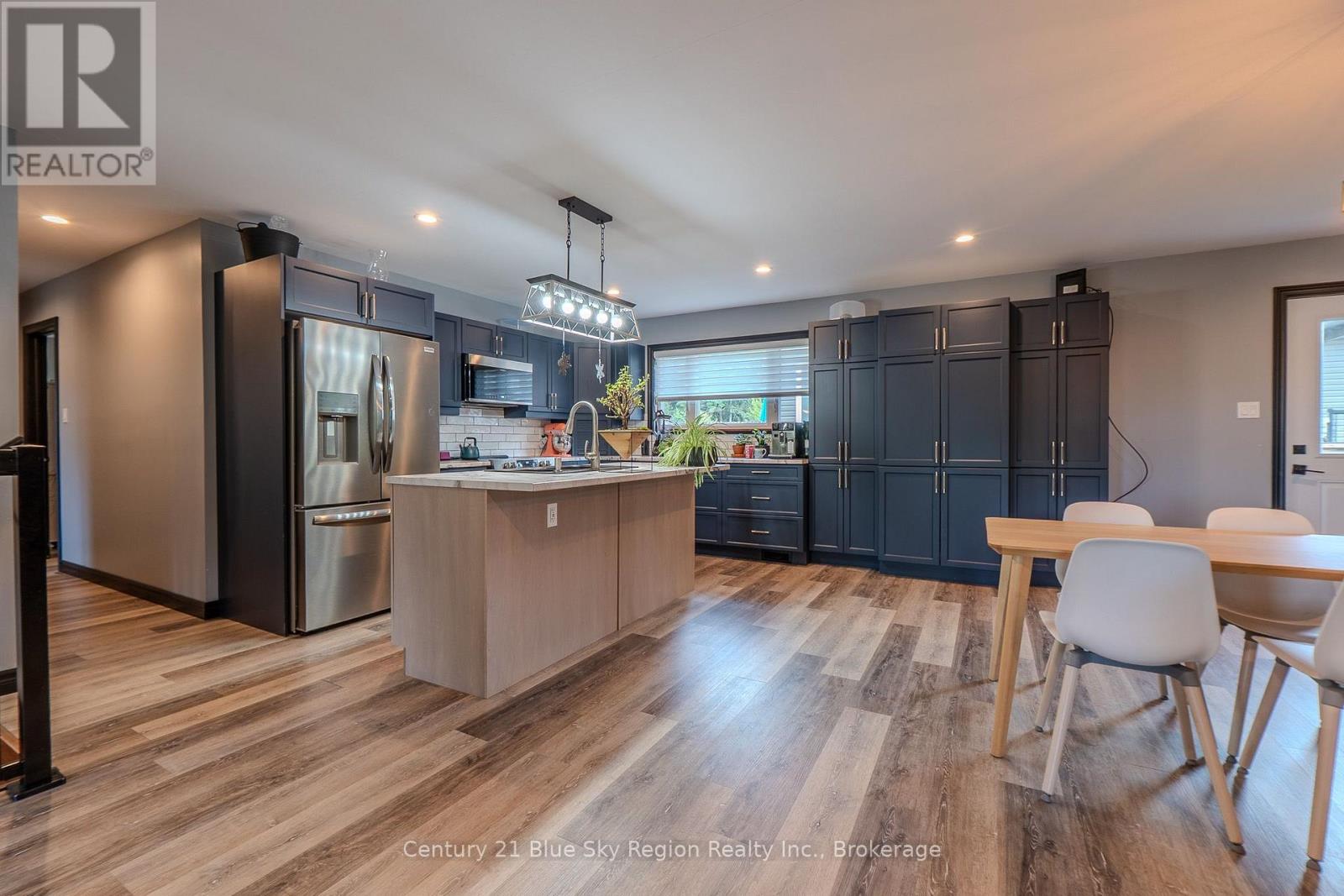 39 TUPPER DRIVE - 7