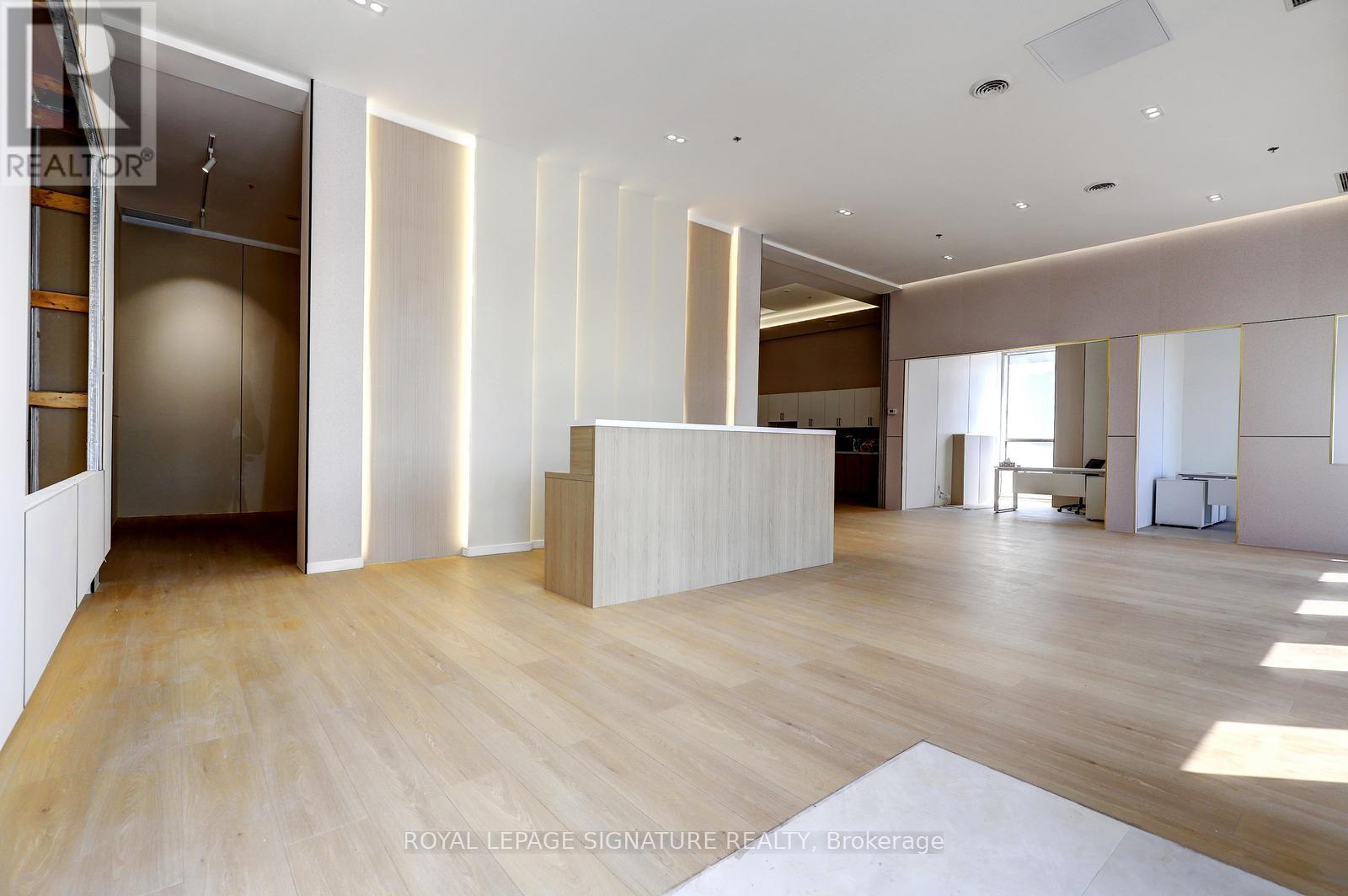 #D 310 Steelcase Road East, Markham (Milliken Mills West), Ontario, L3R1G2, Markham (Milliken Mills West), Ontario — photo 4 of 5