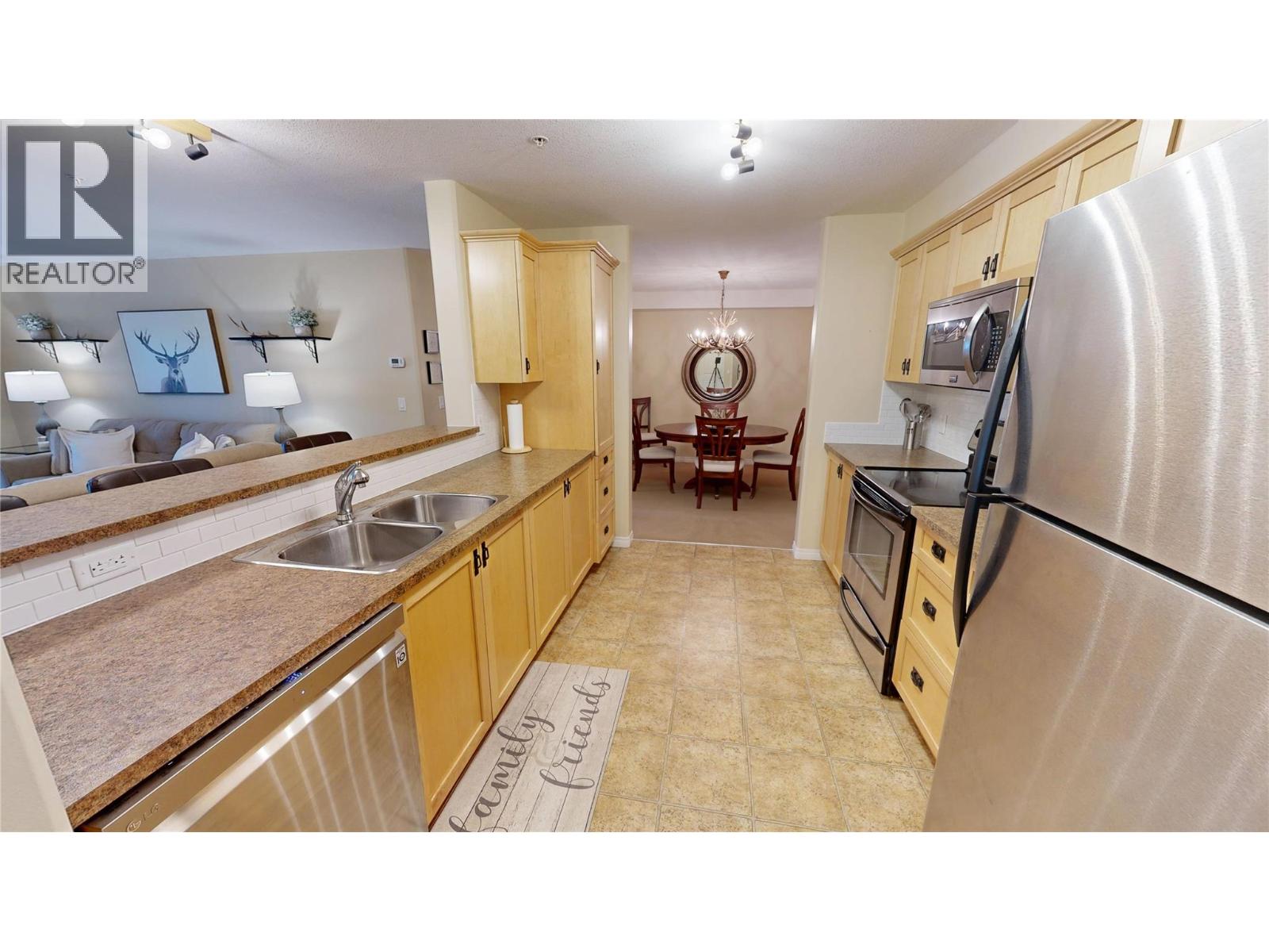 #205 4874 STANLEY Street - 11