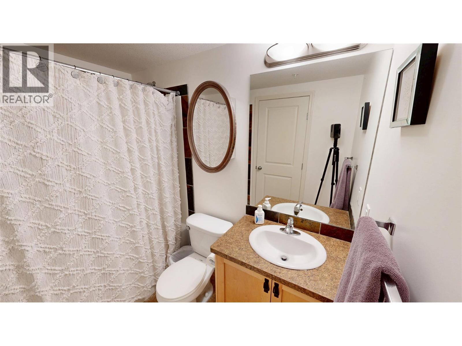 #205 4874 STANLEY Street - Image 21