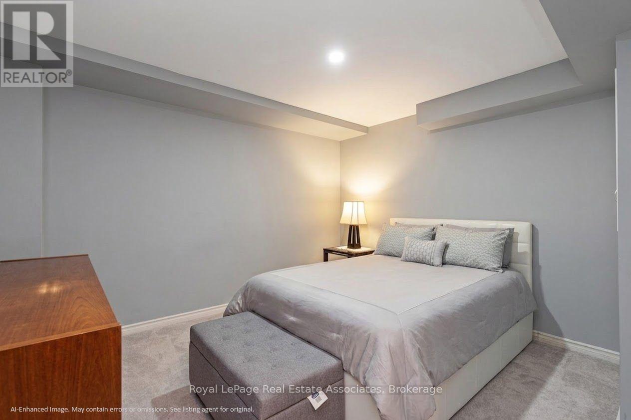 24 LACORRA WAY - 31