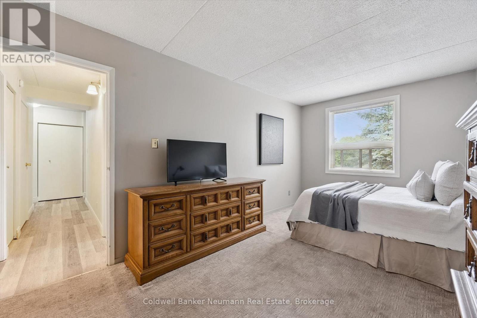 #407 65 SILVERCREEK PARKWAY N - 11