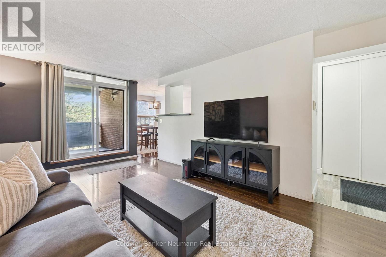 #407 65 SILVERCREEK PARKWAY N - 26