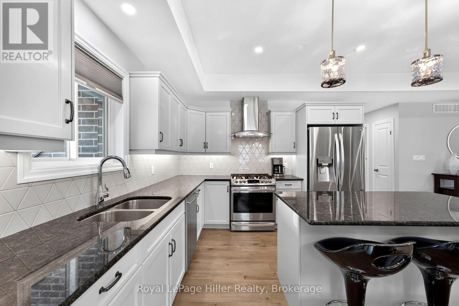 206 NAPIER STREET - 15